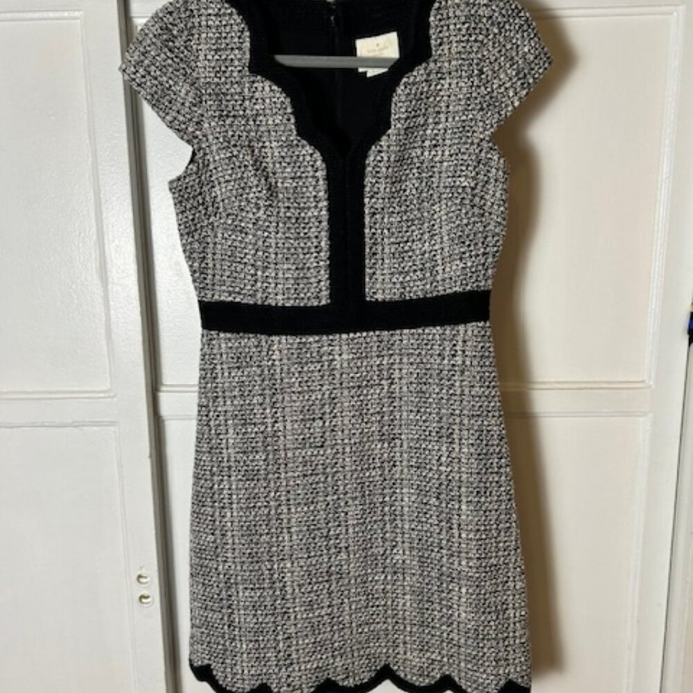 Kate Spade Tweed Black White Dress Size 8 Scalloped Neckline & Hem Capped Sleeve
